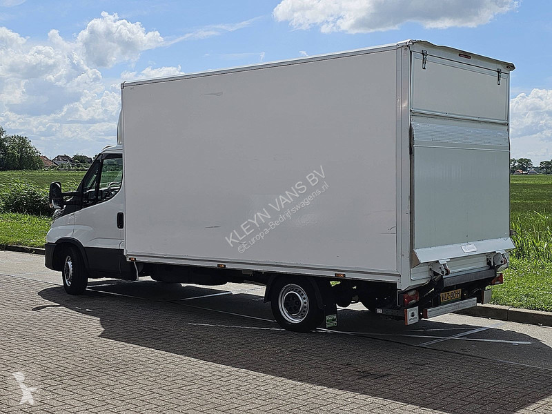 Furgoneta Iveco 35S18 Bakwagen Laadklep!