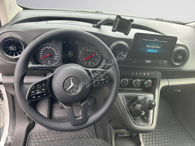 عربة نفعية Mercedes 110 CDI Fourgon PRO Standard