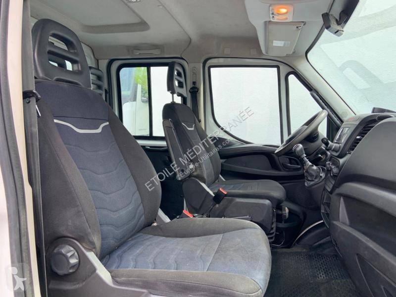 Véhicule utilitaire Iveco Châssis (2014->) DBLE...