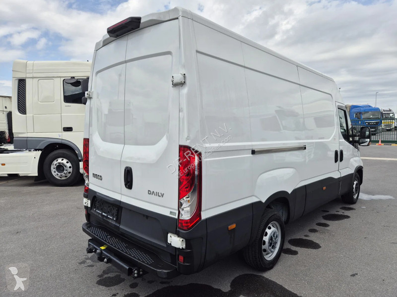 Iveco 35 S 14 Transporter