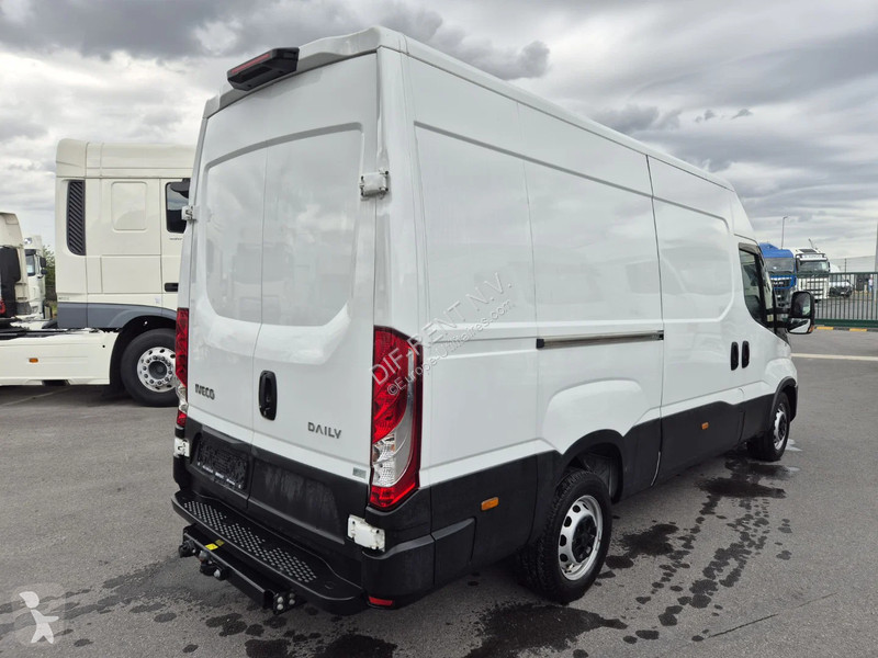 Iveco 35 S 14 Transporter