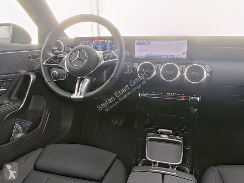 Véhicule utilitaire Mercedes A 180 Progressive...