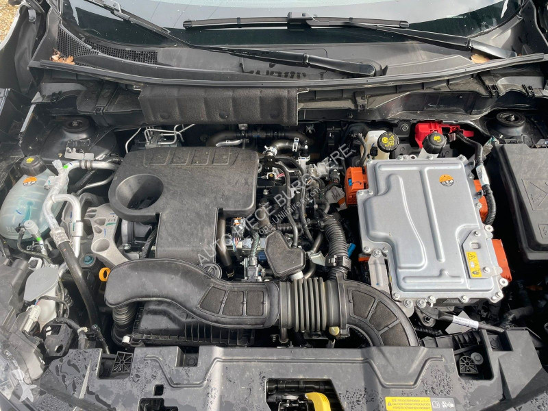 Véhicule utilitaire Nissan II 1.6 Hybride 143...