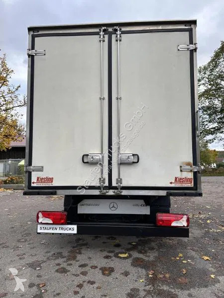 Furgoneta Mercedes 516 luftgefedert *Tiefkühl...