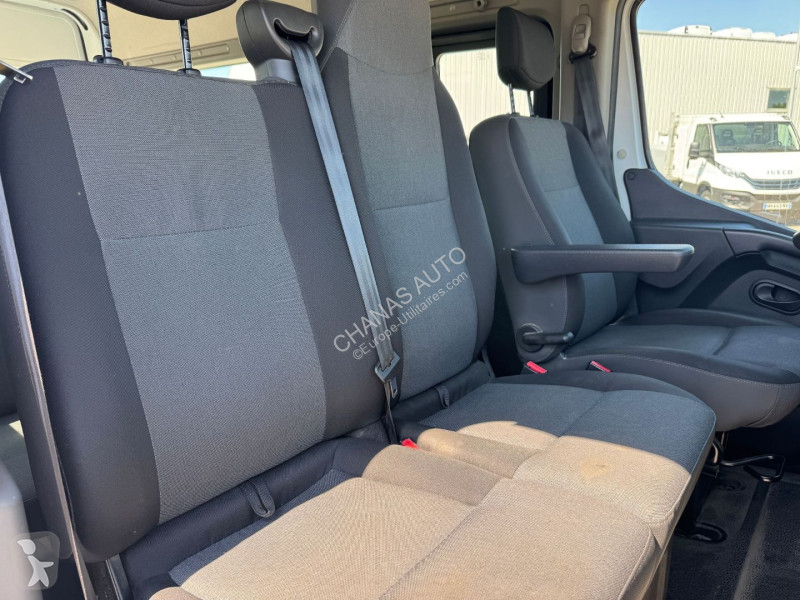 عربة نفعية Renault L2H2 2.3 dCi 145 9PL 9 places