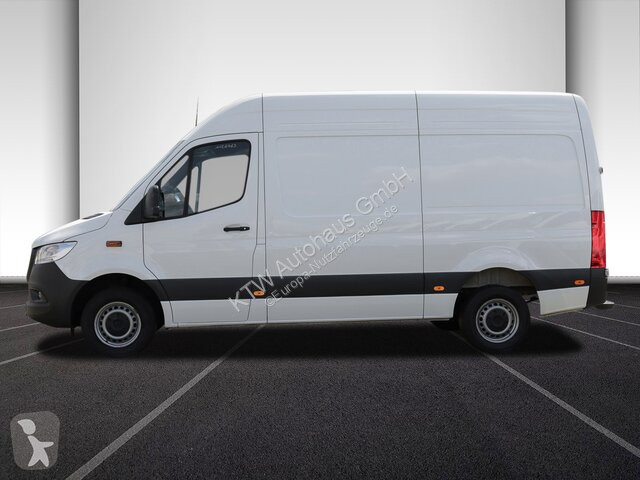 Véhicule utilitaire Mercedes Sprinter 317...