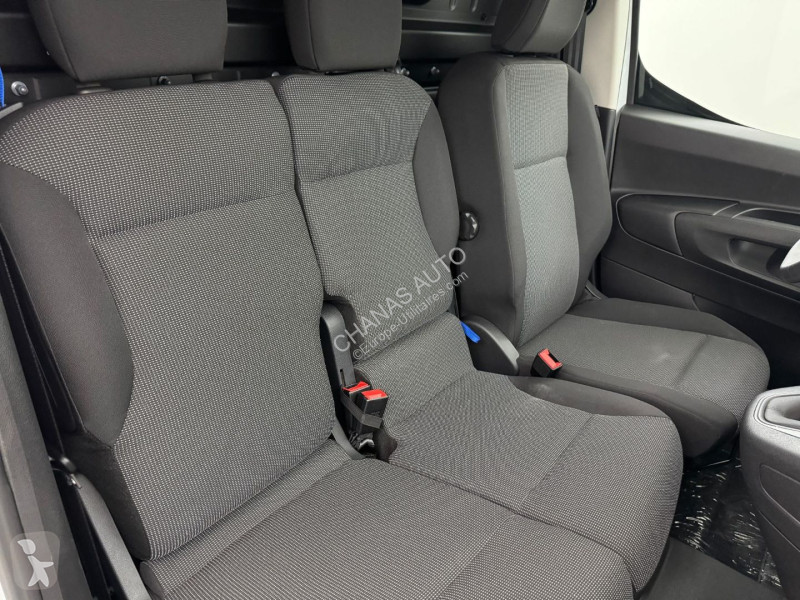 Véhicule utilitaire Peugeot M DIESEL 100 3PL 3...