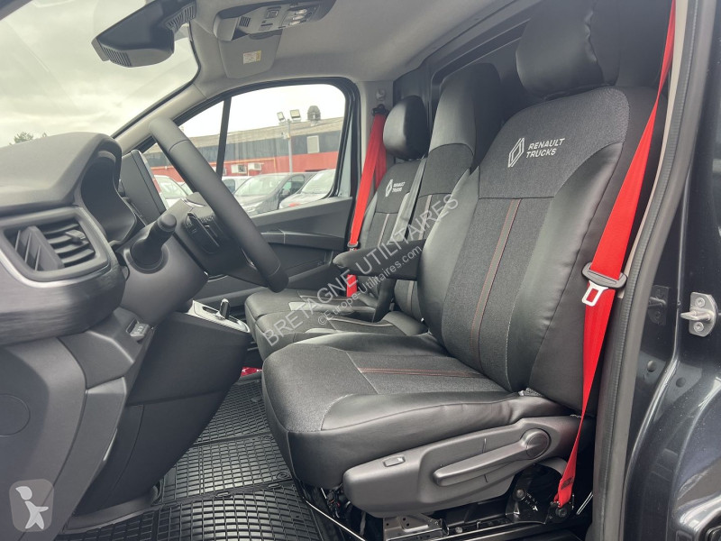 Véhicule utilitaire Renault TRAFIC III FG NEUF:...