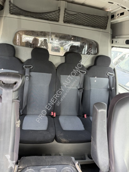 Véhicule utilitaire Renault MASTER III FG F3300...
