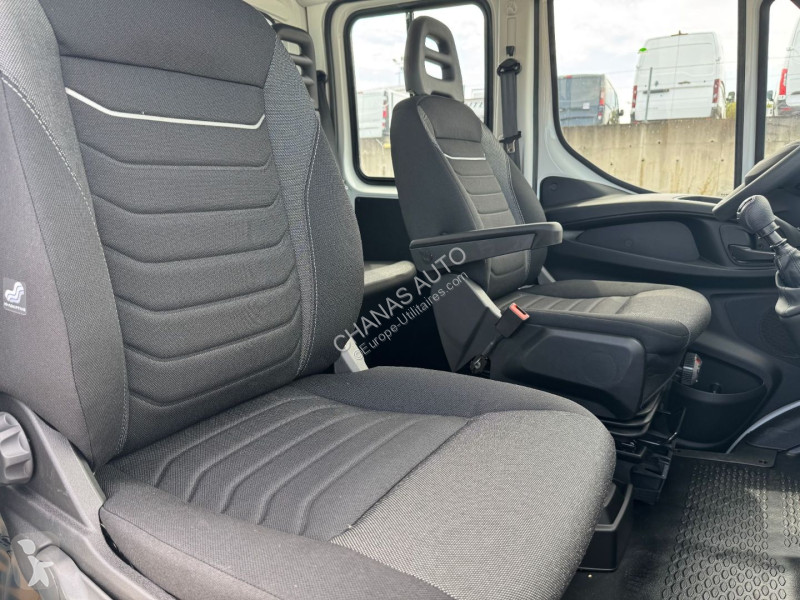 Véhicule utilitaire Iveco 35C16 160CV 3L 6...