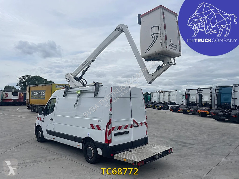 Samochód dostawczy Renault 145.35 nacelle