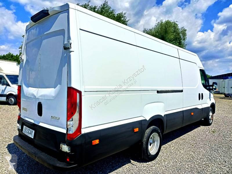 Лекотоварен автомобил Iveco