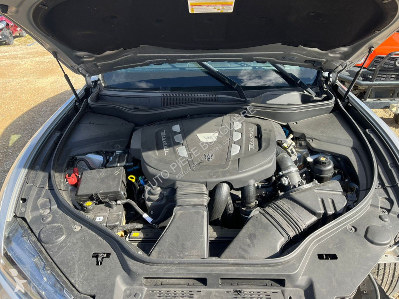 Samochód dostawczy Maserati 3.0D V6 275 / EH922