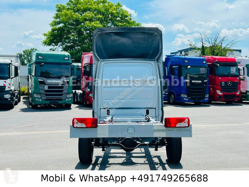 Véhicule utilitaire Mercedes 317 CDI extra lang...