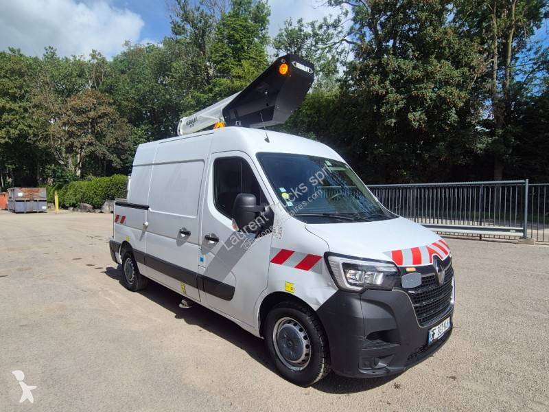 عربة نفعية Renault