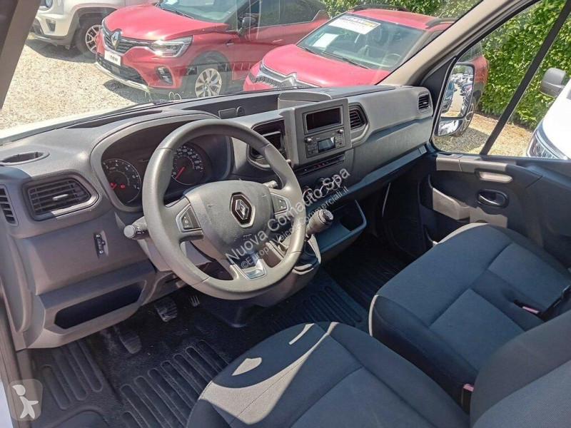 Renault III 2019 Transporter