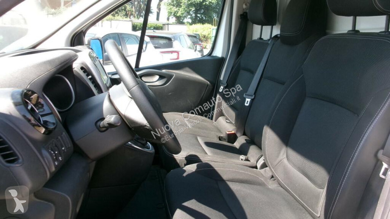 عربة نفعية Renault IV