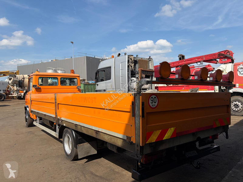 Nyttofordon Mercedes 816 Open Box - Manual...