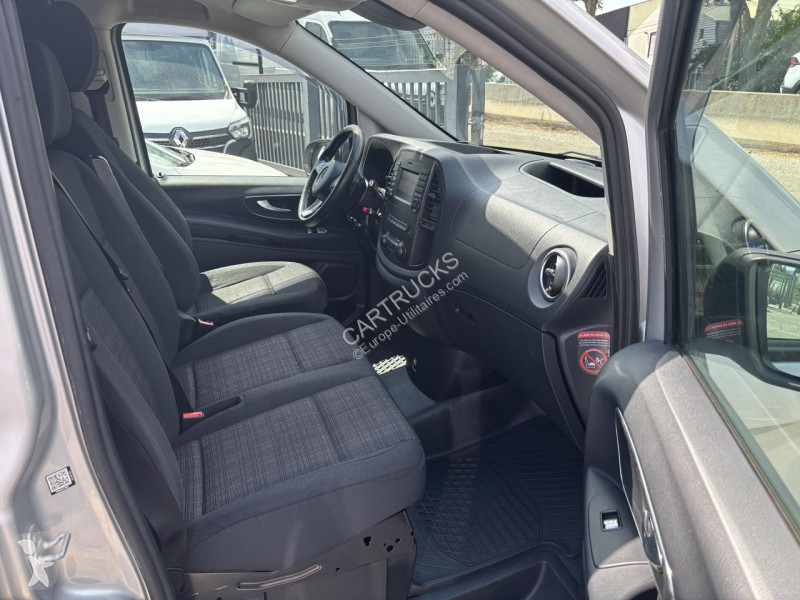 Véhicule utilitaire Mercedes VITO Compact 2.8t...