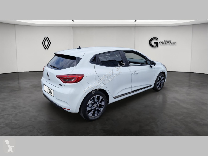 عربة نفعية Renault CLIO V