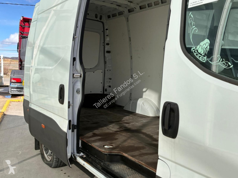 Furgoneta Iveco  35S14 V 12m3