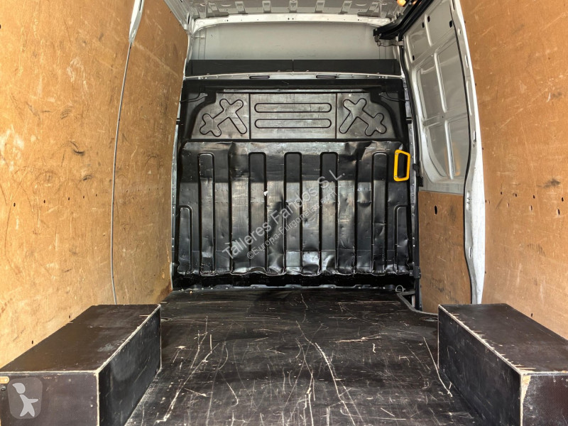 Furgoneta Iveco  35S16 V 12m3