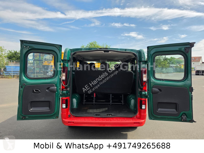 عربة نفعية Renault Combi 9 Sitzer...