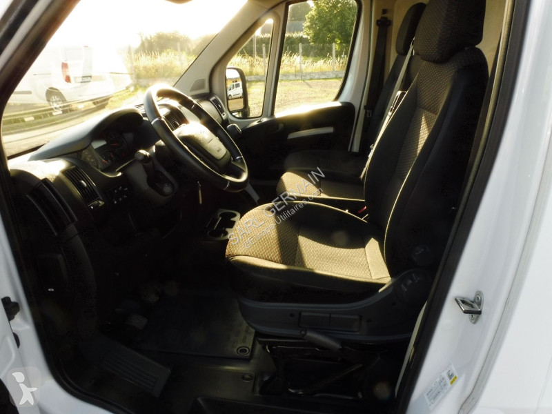عربة نفعية Peugeot BOXER FG L2H2 3.3 140CH S&S...