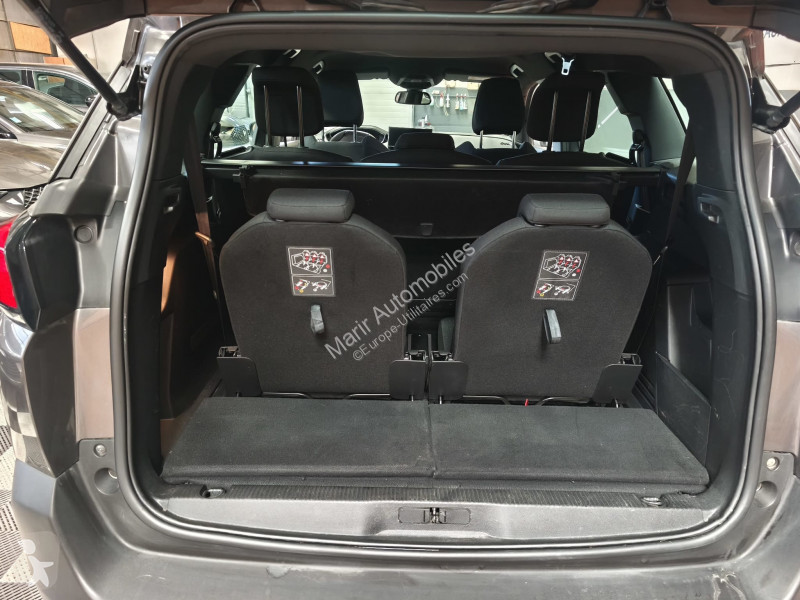 Коммерческий автомобиль Peugeot