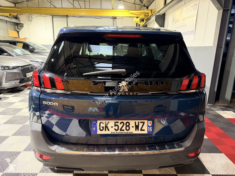 Коммерческий автомобиль Peugeot