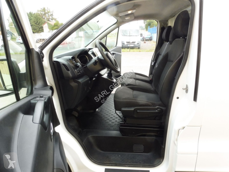 Furgoneta Renault TRAFIC III FG L2H1 1300 2.0...