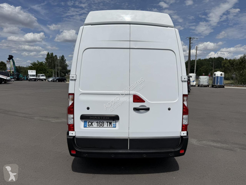 Véhicule utilitaire Renault MASTER Grand...