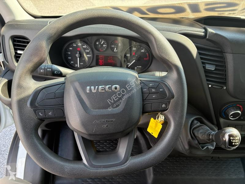 Véhicule utilitaire Iveco CCb 35C16H3.0 L -...