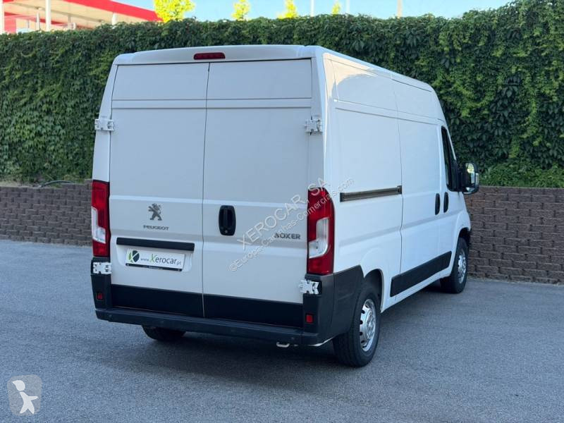عربة نفعية Peugeot