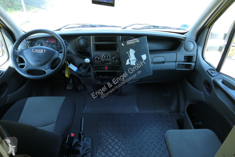 Iveco Daily 35 S11 C30C AUTOMATIK KAMERA Regale...