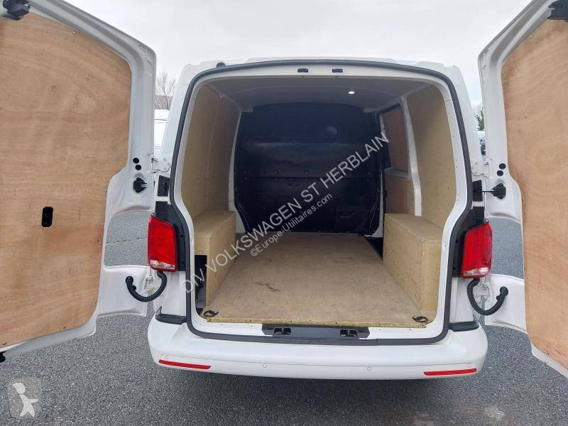 Комерційні автомобілі Volkswagen TRANSPORTER...