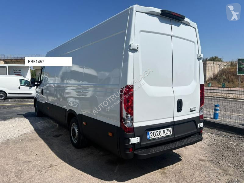 Furgoneta Iveco 35-160