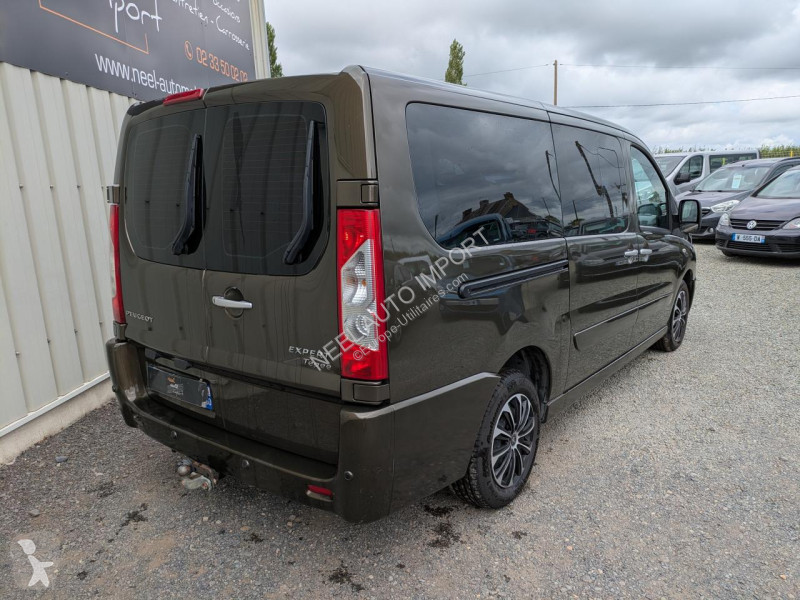 Véhicule utilitaire Peugeot EXPERT II TEPEE...