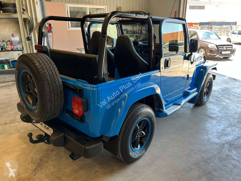 Samochód dostawczy Jeep