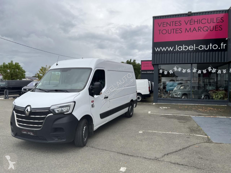 Véhicule utilitaire Renault 2.3