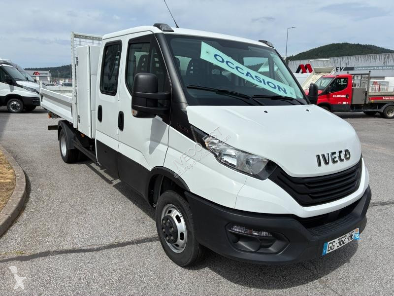 Véhicule utilitaire Iveco CCb 35C16H3.0 D 6 PL...