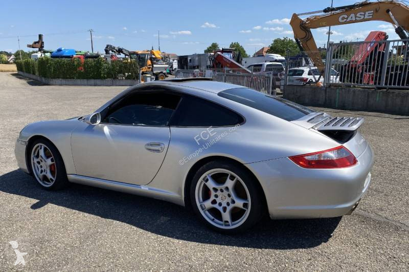 Véhicule utilitaire Porsche