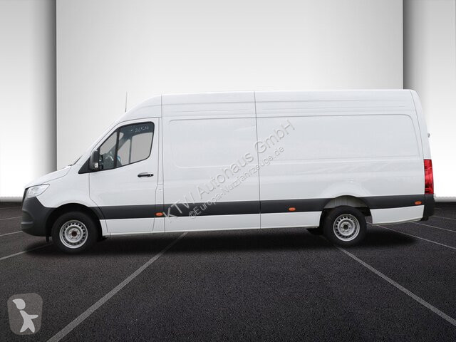 Véhicule utilitaire Mercedes Sprinter 317...