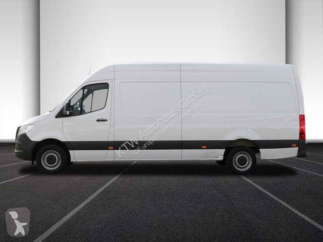 Véhicule utilitaire Mercedes Sprinter 317...