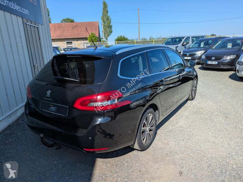 عربة نفعية Peugeot 308 SW STYLE 1.2I 110CH BVM5