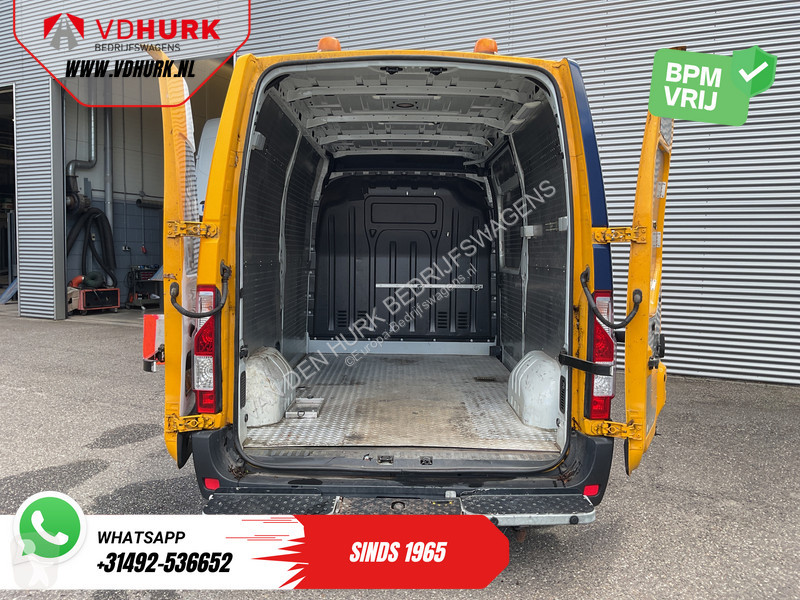 Véhicule utilitaire Renault 2.3 dCi 145 pk L2H2...