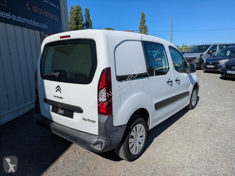 Véhicule utilitaire Citroën BERLINGO L1 II 1.6...