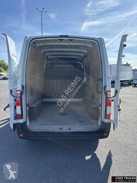 Samochód dostawczy Renault