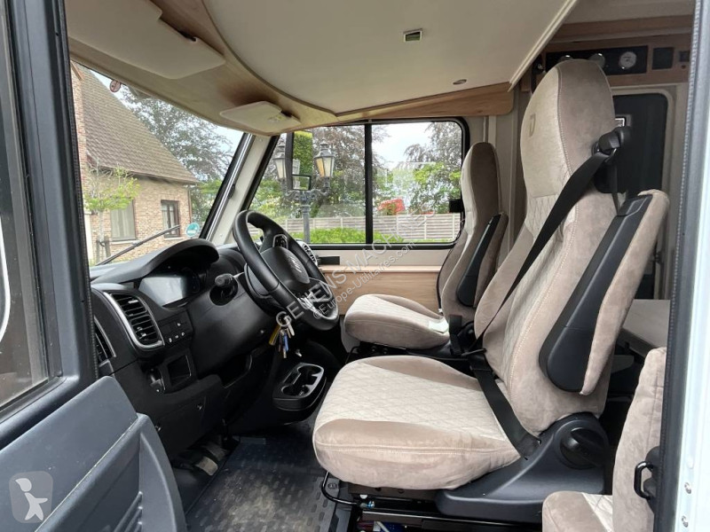 عربة نفعية Dethleffs globebus L004