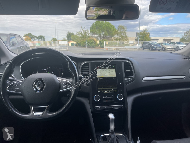 Véhicule utilitaire Renault MEGANE IV ESTATE...